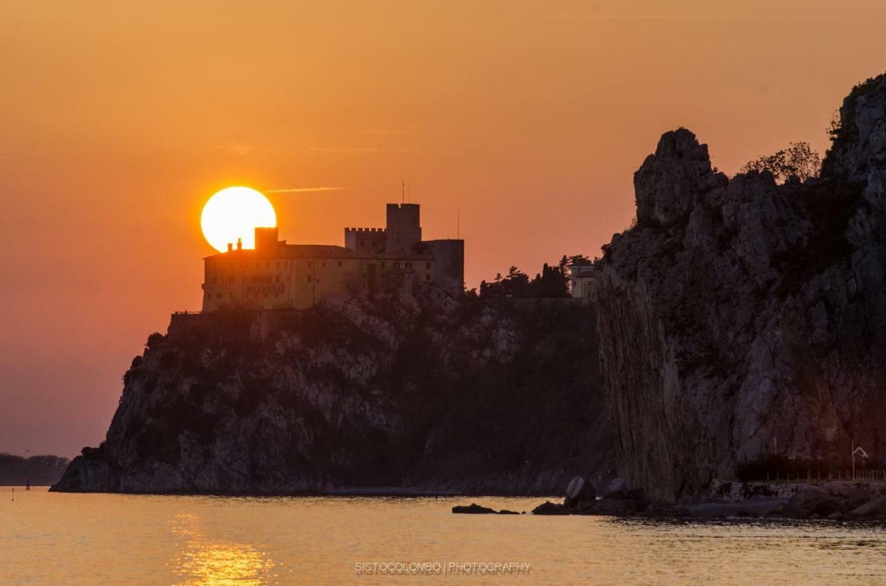 Casa Vacanze All'Orizzonte Duino Exteriör bild